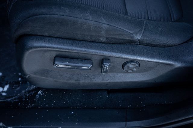 2017 HONDA CR-V - Image 21