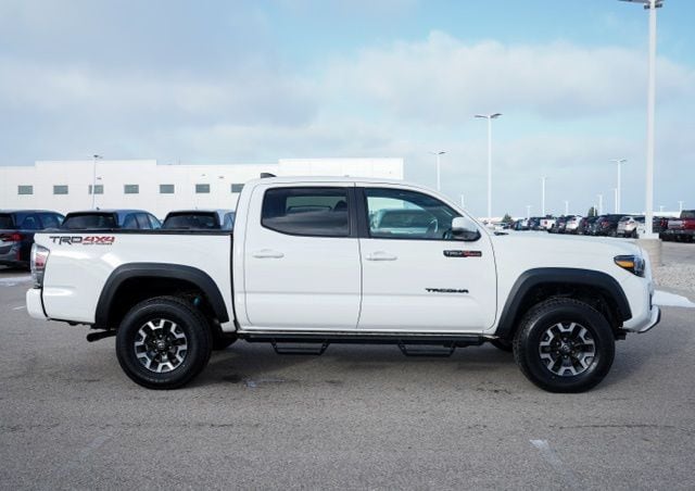 2022 TOYOTA TACOMA - Image 3
