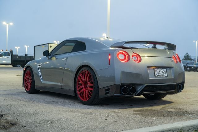 2016 NISSAN GT-R - Image 5