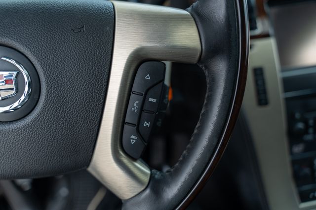 2013 CADILLAC ESCALADE - Image 32