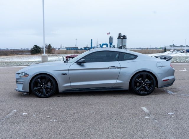 2022 FORD MUSTANG - Image 4