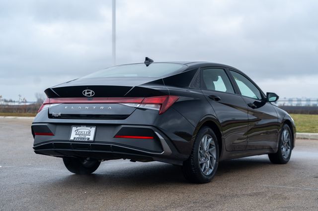 2024 HYUNDAI ELANTRA - Image 7