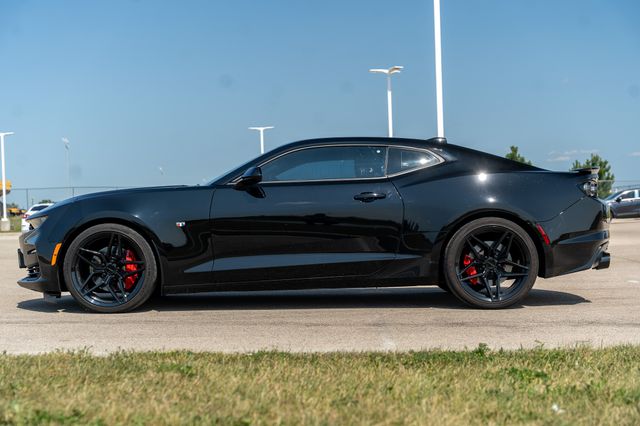 2020 Chevrolet Camaro 2SS photo 2