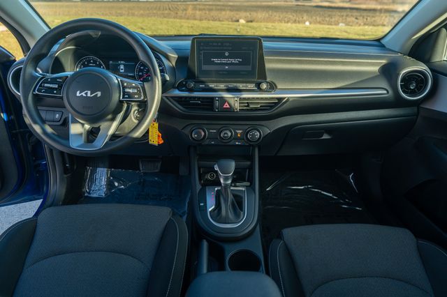 2024 KIA FORTE - Image 14