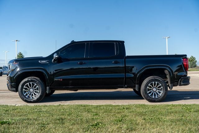 2023 GMC SIERRA - Image 4