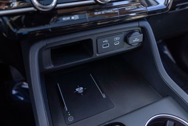 2025 HONDA PILOT - Image 30
