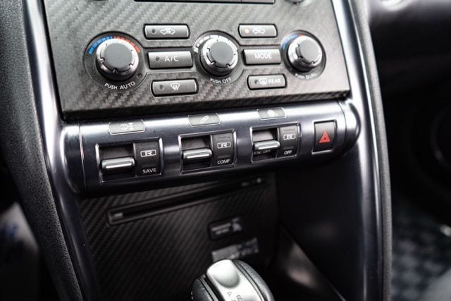 2016 NISSAN GT-R - Image 27