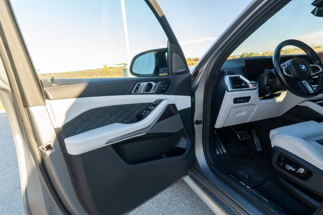 2024 BMW X5 - Image 28