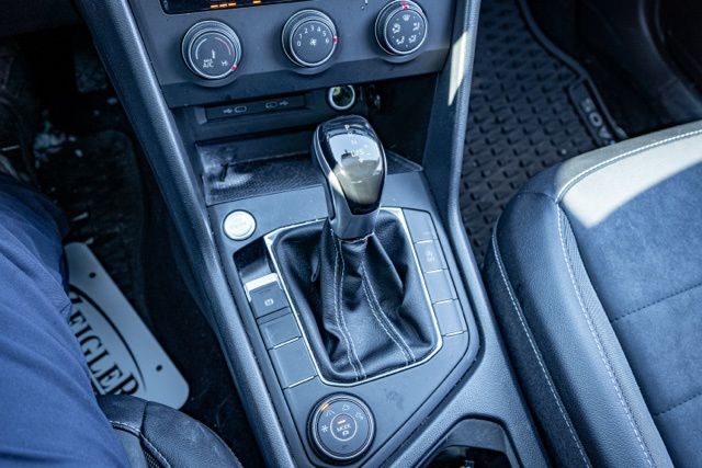 2022 VOLKSWAGEN TAOS - Image 25