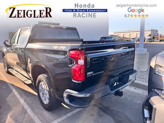 2021 Chevrolet Silverado 1500 LT photo 3