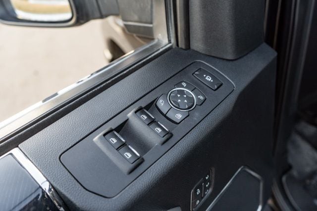 2020 FORD F-350 - Image 19