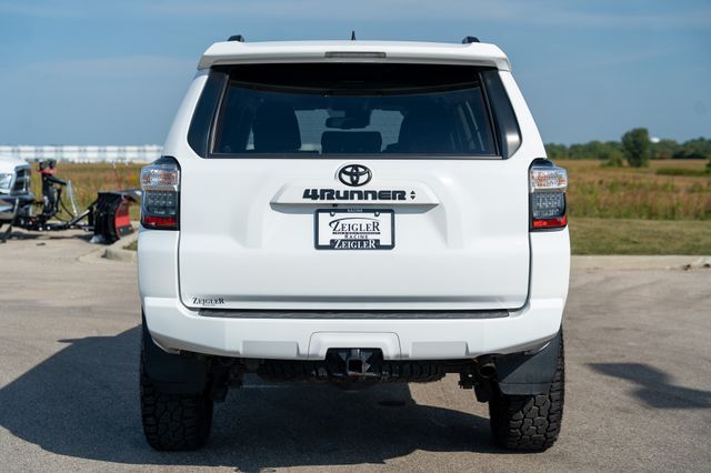 2022 TOYOTA 4RUNNER - Image 6