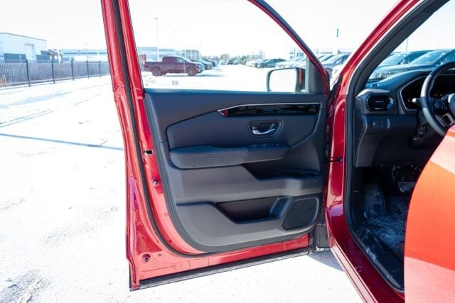 2025 HONDA PILOT - Image 14