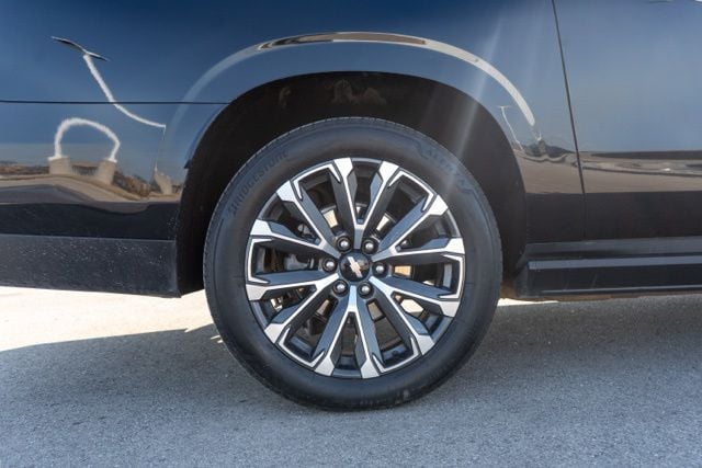 2025 CHEVROLET SUBURBAN - Image 9