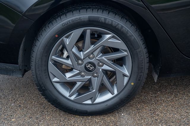 2024 HYUNDAI ELANTRA - Image 12
