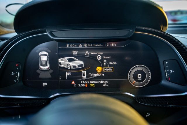 2018 AUDI R8 - Image 23