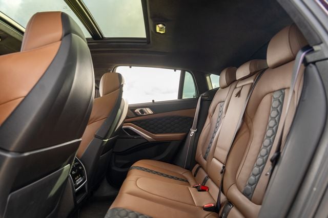 2022 BMW X6 - Image 18