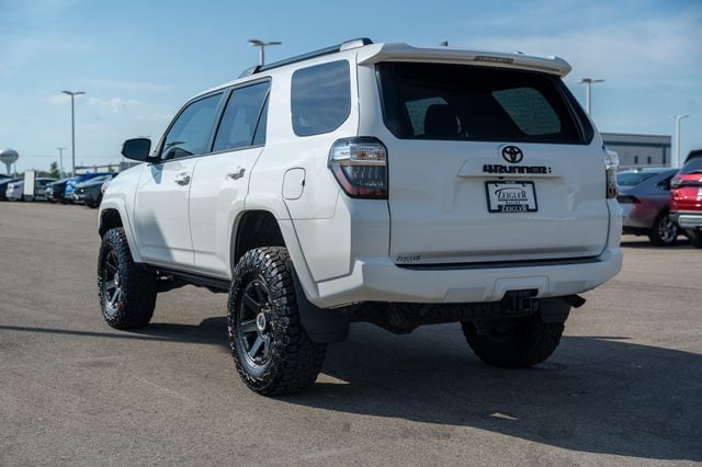 2022 TOYOTA 4RUNNER - Image 5