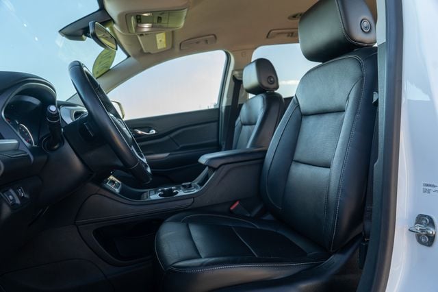 2020 GMC ACADIA - Image 15