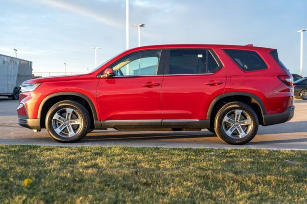 Used 2024 Honda Pilot EX-L 7 Passenger SUV