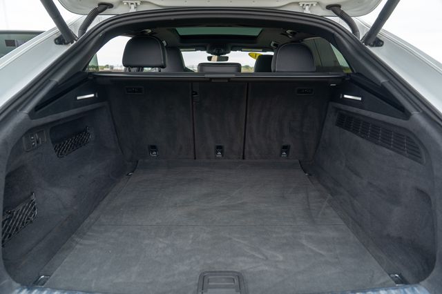 2021 AUDI SQ8 - Image 19