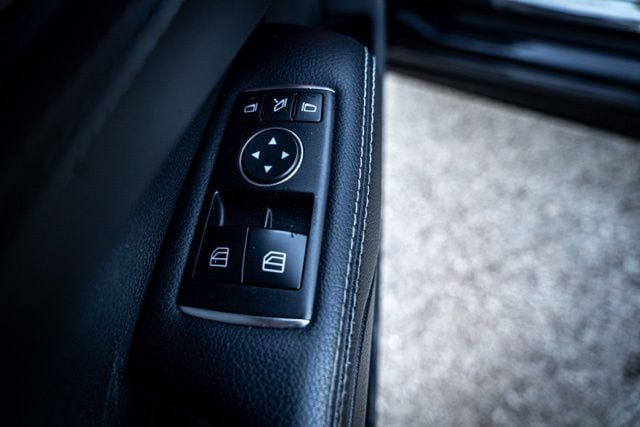 2015 MERCEDES-BENZ SL-CLASS - Image 24