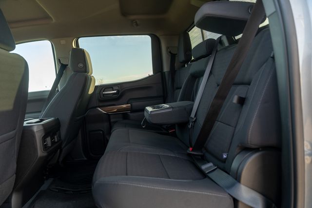 2021 CHEVROLET SILVERADO - Image 17