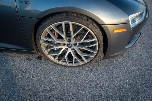 2018 AUDI R8 - Image 8