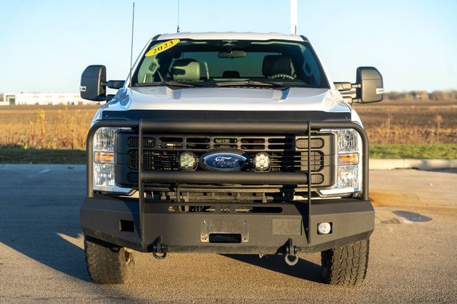 2023 FORD F-250 - Image 2