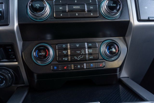 2020 FORD F-350 - Image 28