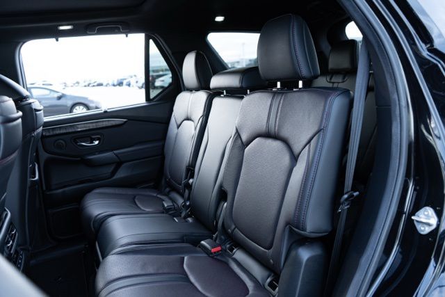 2025 HONDA PILOT - Image 16