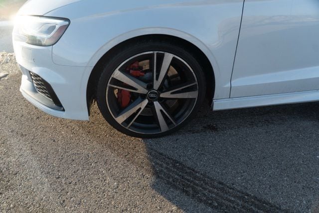 2018 AUDI RS 3 - Image 9