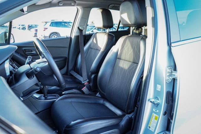 2020 CHEVROLET TRAX - Image 16