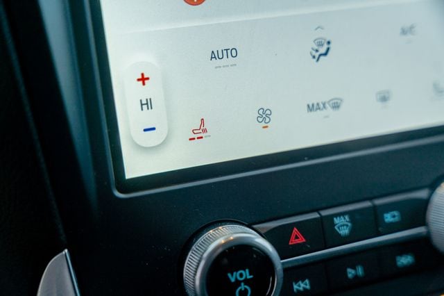 2023 FORD EDGE - Image 35