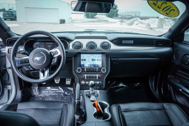 2022 FORD MUSTANG - Image 16