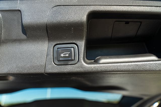 2020 GMC ACADIA - Image 21