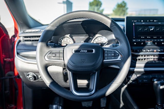 2023 JEEP COMPASS - Image 13