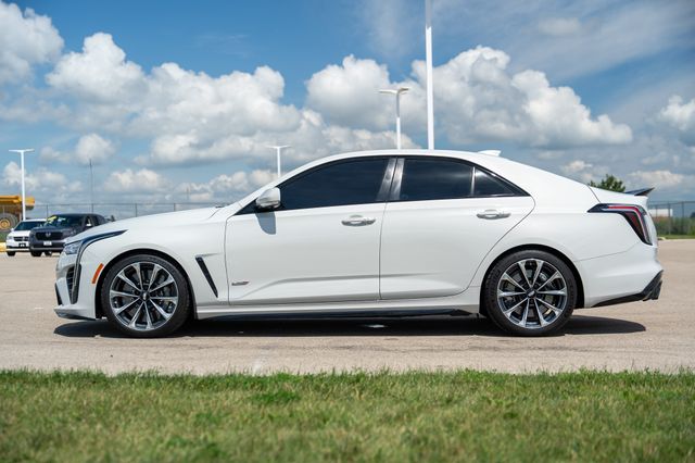 2023 Cadillac CT4 photo 4