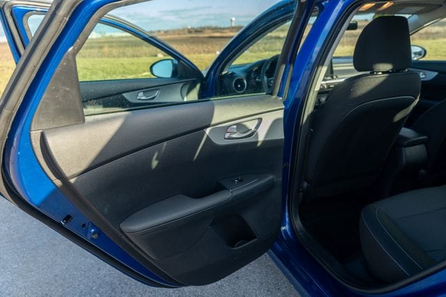 2024 KIA FORTE - Image 18