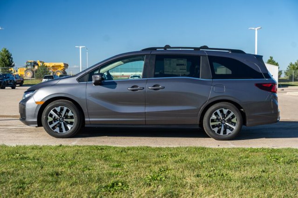 New 2026 Honda Odyssey EX-L Van Passenger