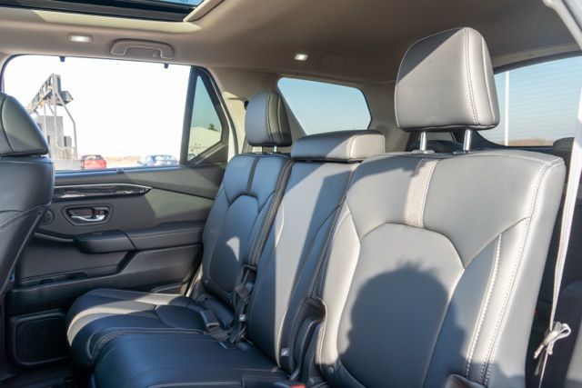 2025 HONDA PILOT - Image 17