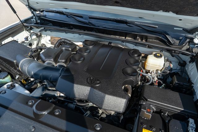 2022 TOYOTA 4RUNNER - Image 34