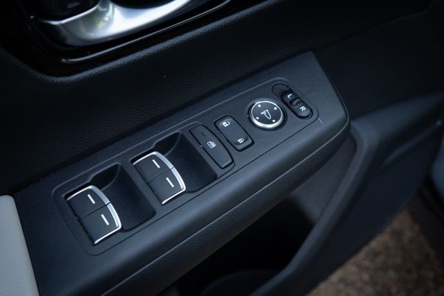 2025 HONDA CR-V - Image 18