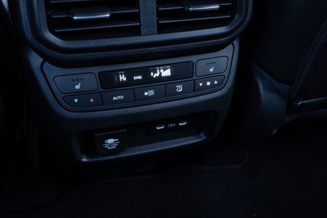 2025 HONDA PILOT - Image 30