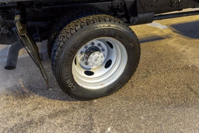 2018 FORD F-550 - Image 8