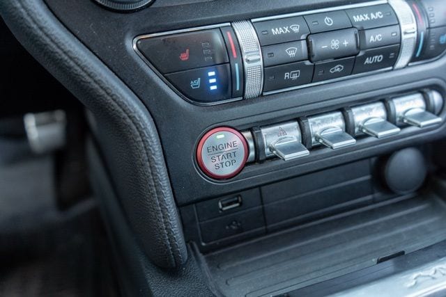 2018 FORD MUSTANG - Image 12