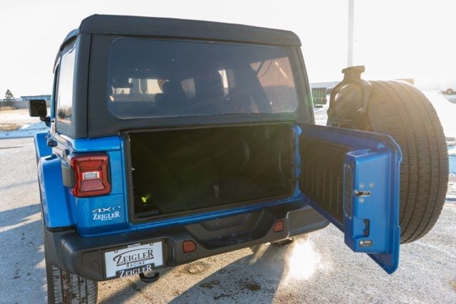 2021 JEEP WRANGLER - Image 9
