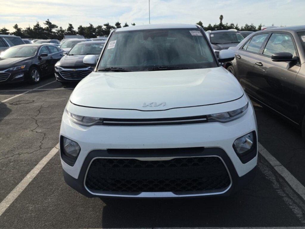 Used 2022 Kia Soul LX Hatchback