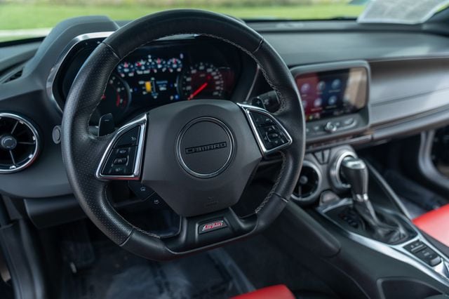 2023 CHEVROLET CAMARO - Image 13