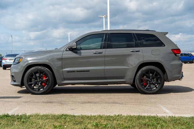 2021 Jeep Grand Cherokee SRT8 photo 4